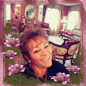 Meet your Posher, Zenaida